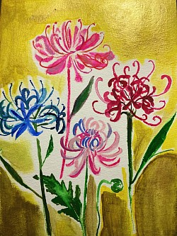 Trois lycoris radiata et un chrysanthème sur fond doré, aquarelle